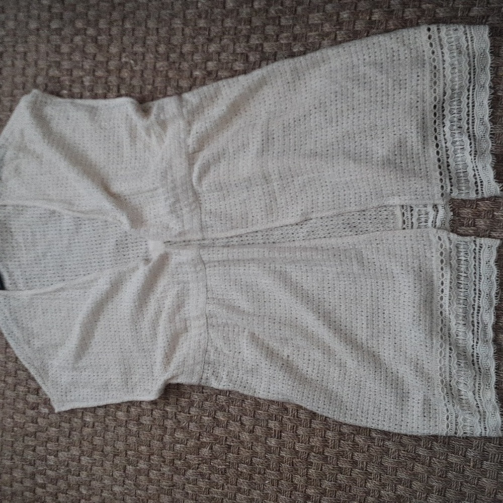 Contrast 100% cotton knitted look overlay  color:cream  size 2x